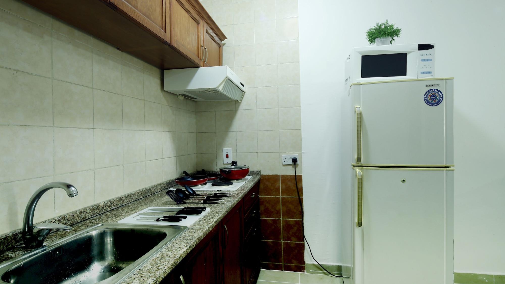 La Furnished And Semi Furnished