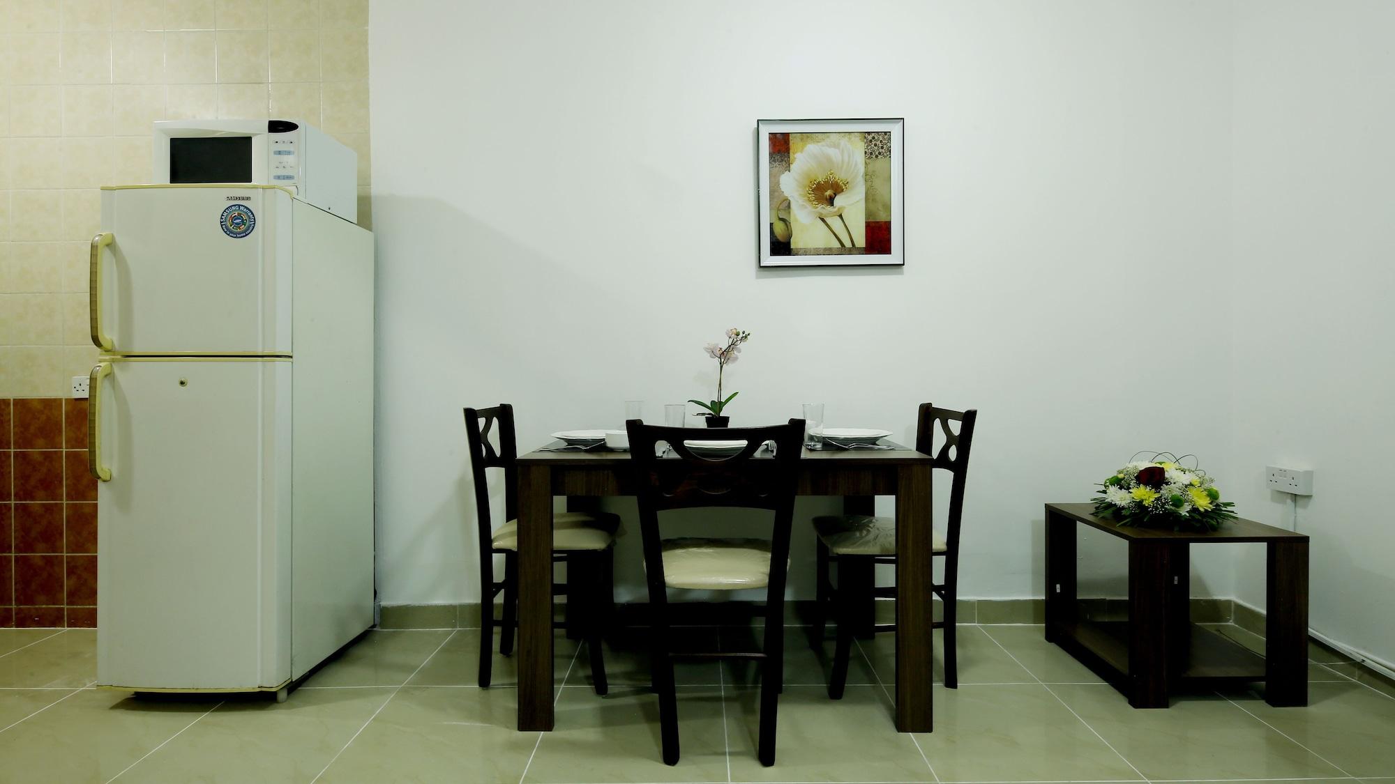 Aparthotel La Furnished And Semi Furnished 3*